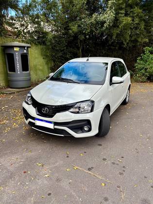 TOYOTA ETIOS 1.5 X PLUS 16V FLEX 4P AUTOMÁTICO